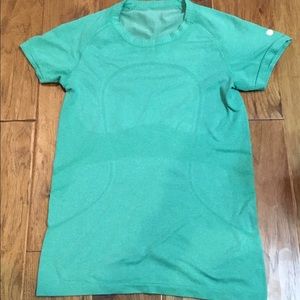 VINTAGE Green Swiftly Tech T-Shirt